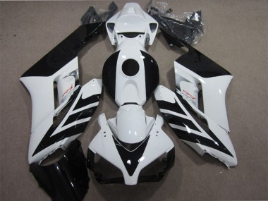 2004-2005 White Glossy Black Stripe Honda CBR1000RR Motorcycle Fairing Canada