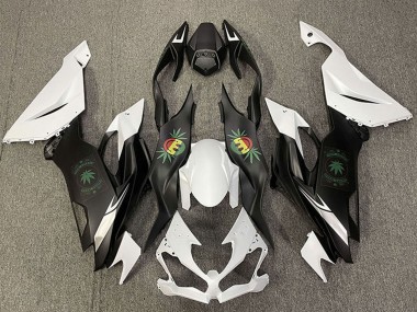 2019-2023 White Black Happy Face Kawasaki ZX6R Motorcycle Fairings Canada