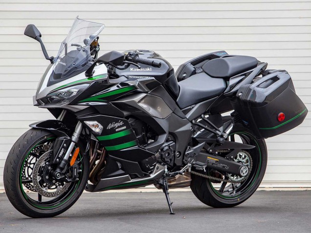 2020-2025 Black with Green Lines Ninja Kawasaki Z1000SX Motorcycle Fairings Canada