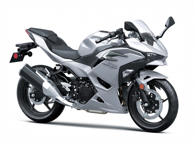 2024-2025 Metallic Silver Ninja Kawasaki Ninja 500 EX500R Motorcycle Fairings Canada