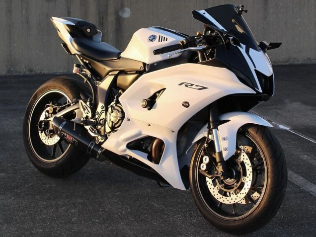2021-2024 Glossy White Yamaha YZF R7 Motorcycle Fairings Canada