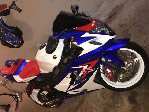 2004-2005 White Blue Red Suzuki GSXR 600 / GSXR 750 Motorcycle Fairing Canada