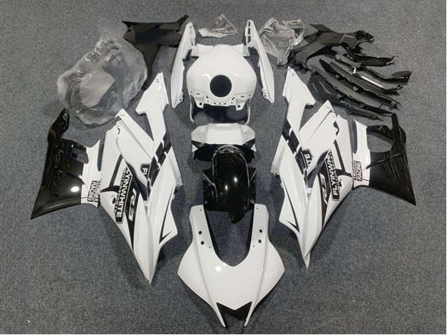 2022-2024 White Glossy Black Yamaha YZF R3/R25 Motorcycle Fairings Canada
