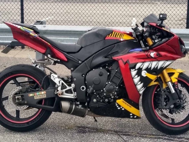 2009-2011 Red Yellow Black Shark 46 Yamaha YZF 1000 R1 Motorcycle Fairings Canada