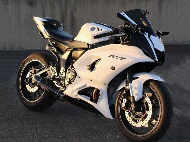 2021-2024 White Black Yamaha YZF R7 Motorcycle Fairings Canada