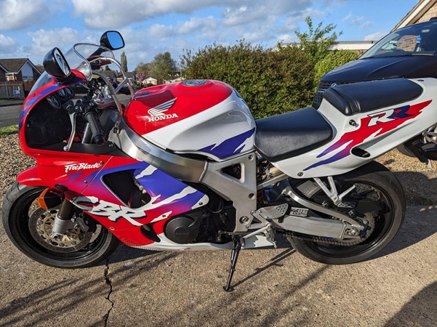 1994-1995 Red Blue White Honda CBR900RR 893 Motorcycle Fairings Canada