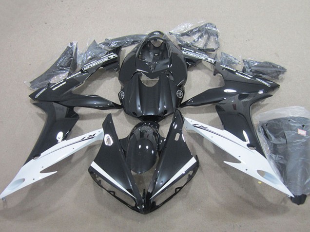 2004-2006 Glossy Black White Yamaha YZF R1 Motorcycle Fairings Canada